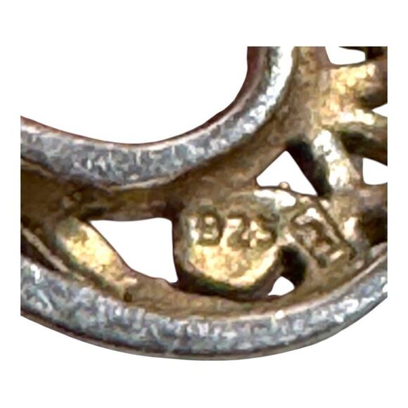 Vintage Sterling Silver Petite Double Side Cut Out Teardrop Bali Wire Earrings - Picture 4 of 6